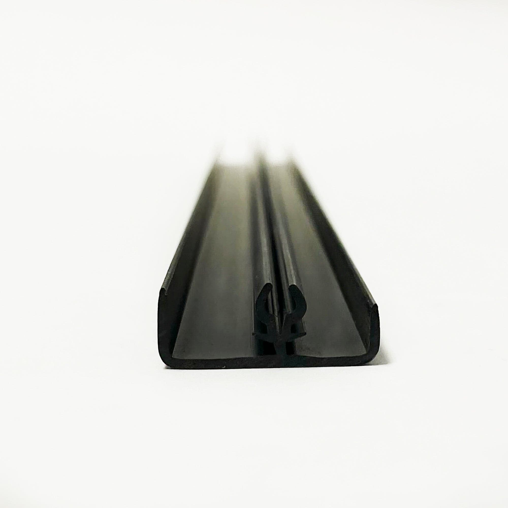 Upper Panel Retainer - Black - Thetford 623943