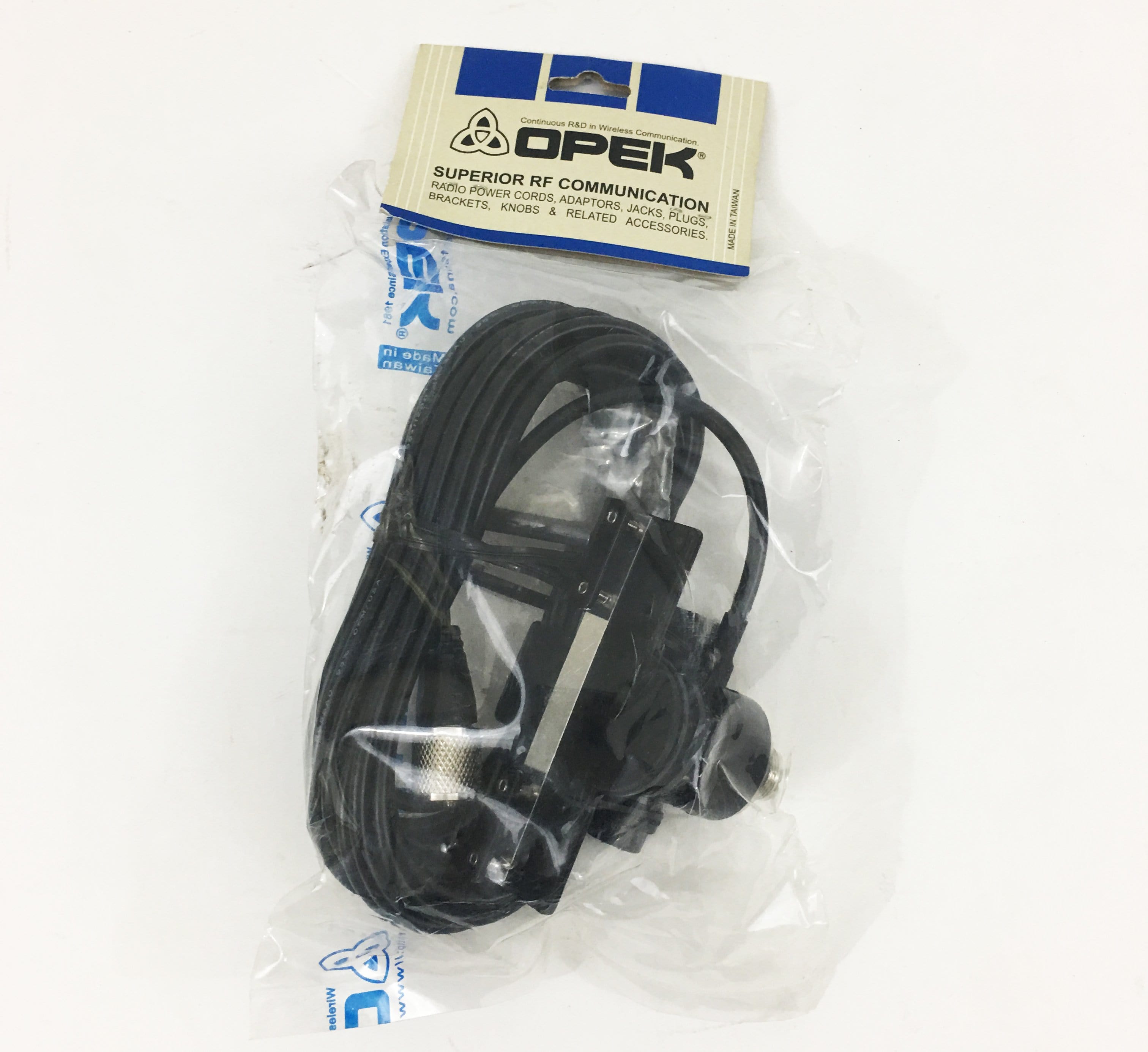 Opek AM-204-7LA Trunk Lip Hatchback Mount with Connector